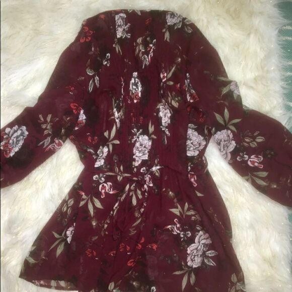 American Rag Floral Top   - Picture 4 of 4